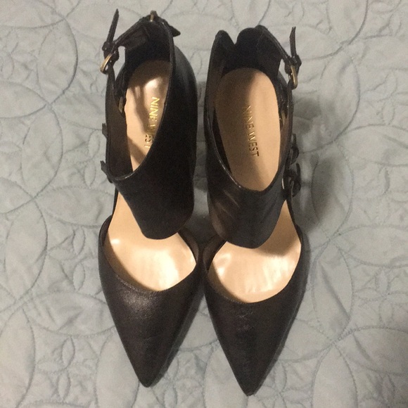 Black Nine West leather heels - Picture 2 of 7